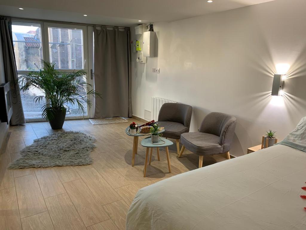 Le Menhir Jacuzzi Lit 200x200 Apartment